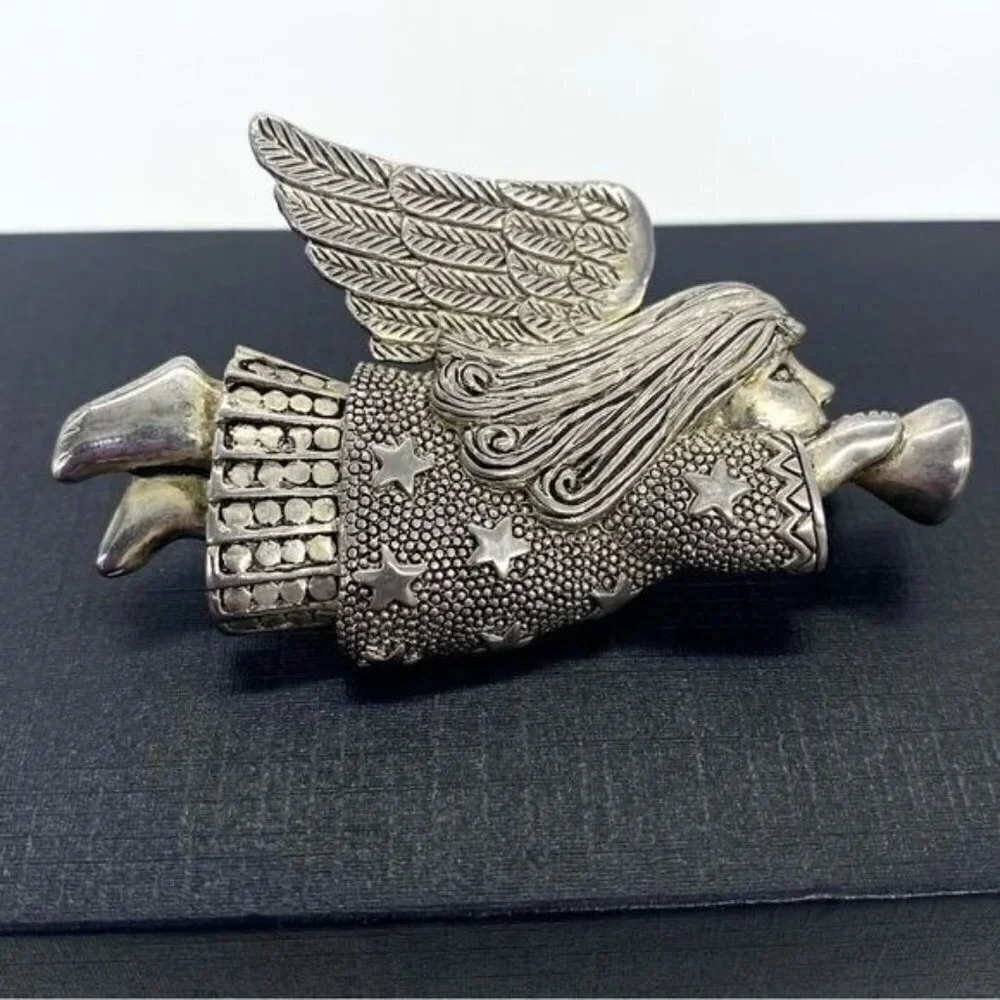 Vintage Silver Flying Angel Playing Trumpet Stars Brooch Pin